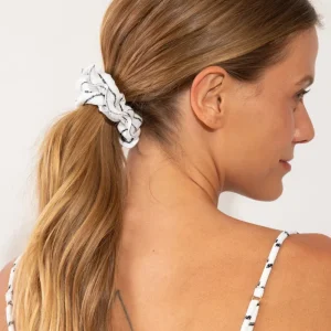 Linea-White Scrunchie